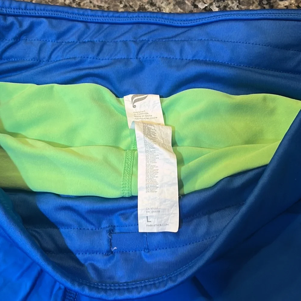 Fabletics Shorts - Picture 2 of 3